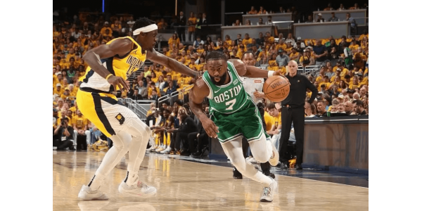 I Celtics travolgono i Pacers 4-0 e avanzano alle finali