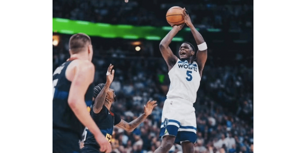 I Timberwolves soppressero completamente i Nuggets e subirono una disastrosa sconfitta