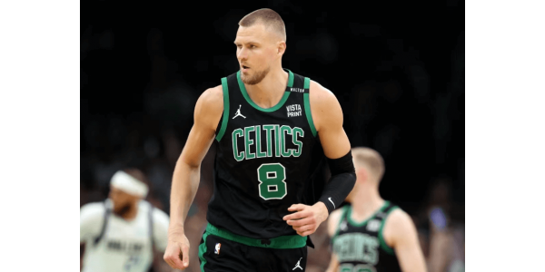 Porzingis si infortuna nuovamente