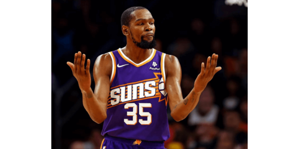 I Suns sono crollati completamente e la posizione di Durant è diventata la suspense più grande di quest'estate