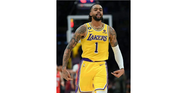 Russell diventa il primo giocatore nella storia della NBA a rinunciare al veto commerciale