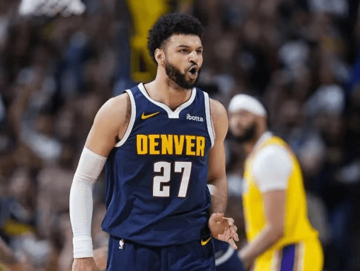 Il cicalino di Murray mette KO i Lakers