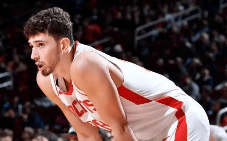 La stella dei Rockets Alperen Sengun si infortuna