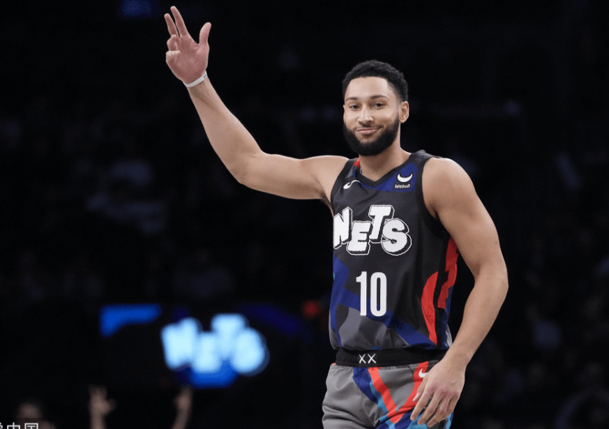 Simmons ha avuto una prestazione perfetta nella sua prima rimonta