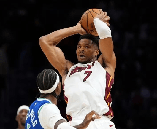 Gli Heat partono con tre sconfitte consecutive: Giannis in difficoltà con la maglia dei Miami Heat