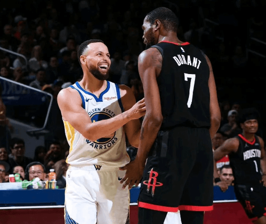 Il ritorno di Curry regala una prestazione straordinaria! I Rockets vincono di misura per un solo punto