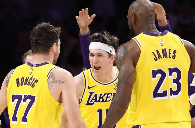 Il ruolo dei tre giocatori chiave dei Lakers: LeBron James, 41 anni, come avanguardia difensiva