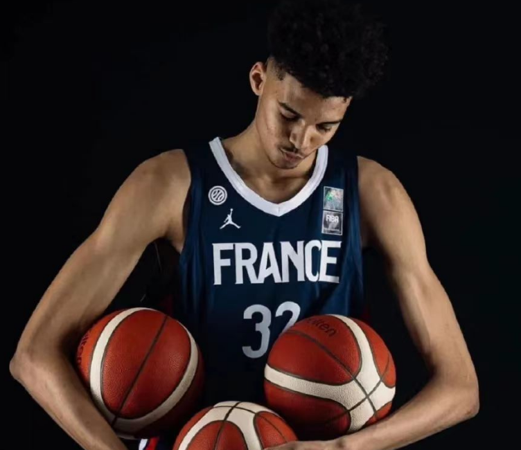 La superstar NBA si rifiuta di partecipare ai Mondiali di basket maschile